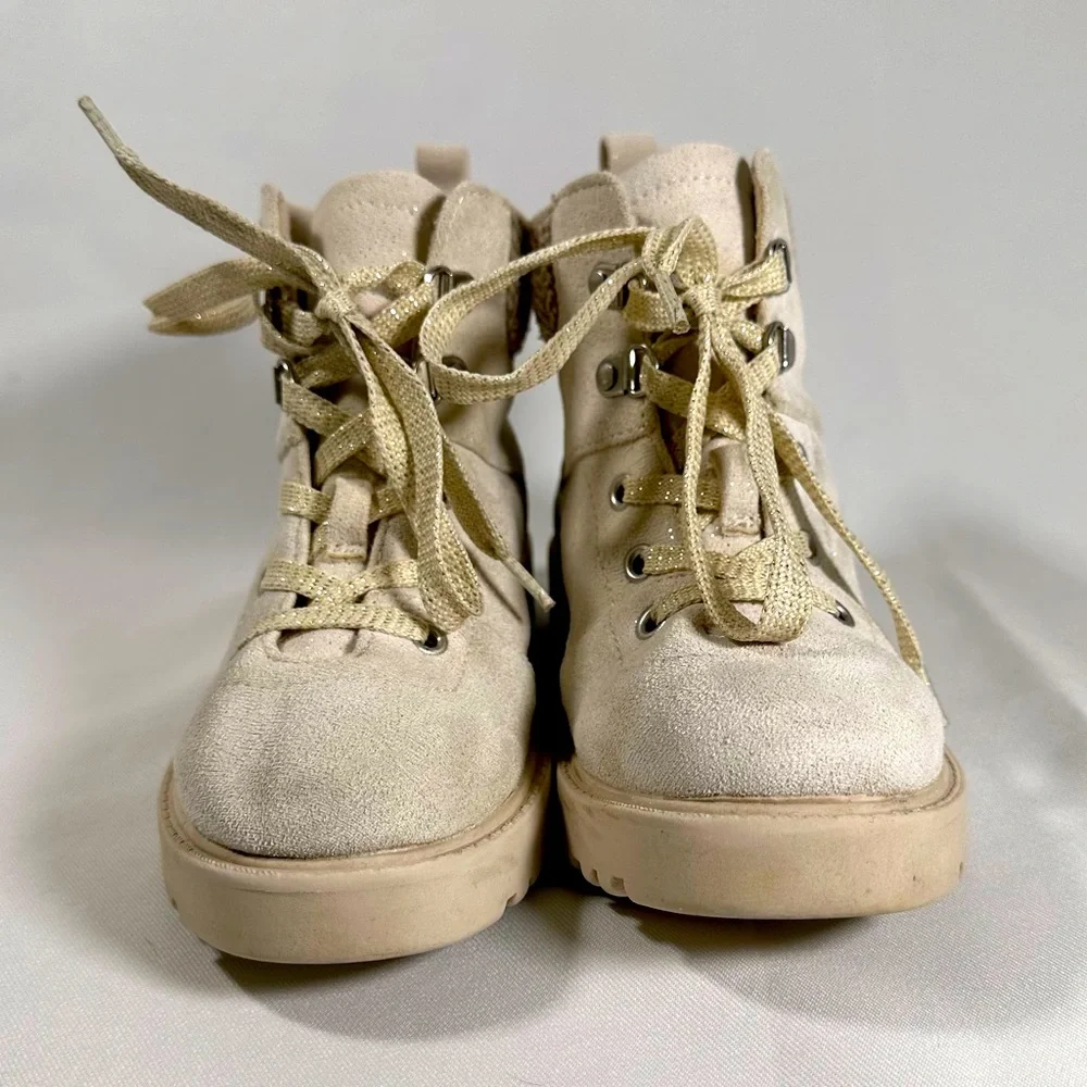 Kohls Boots Muscovy Cream Ivory Suede Touch Lace-up Girl size‎ 2 M